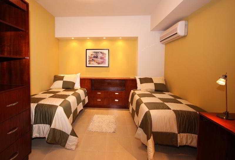Grand Bay Tower Hotel El Farallon del Chiru Luaran gambar